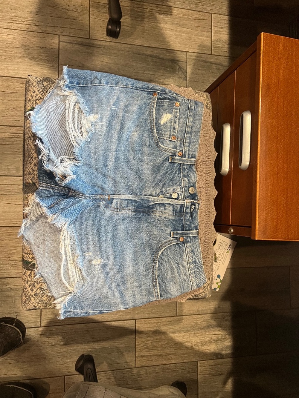 Levi Strauss & Co. 501 Jean Shorts. Size W32.